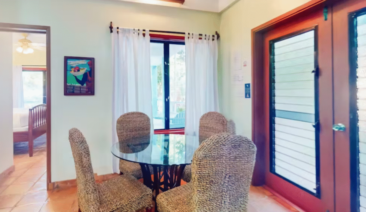 PC0007-Unit-25-Dining-area-1740x960-c-center