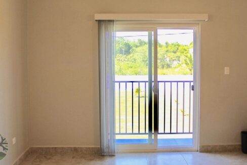 balcony_bedroom_front_up