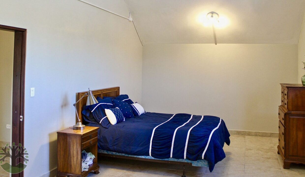 bed_south_up