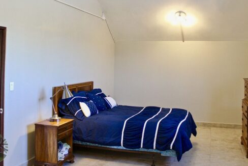bed_south_up