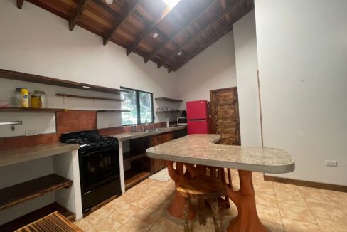 16-PR-H111-KITCHEN-01-scaled