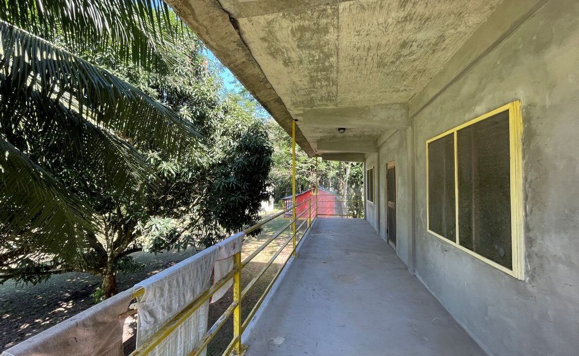 18-3-STORY-CONCRETE-HOUSE-APT.-TERRACE-01