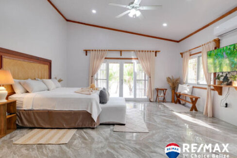 3345_20251022placencia_beach_house050