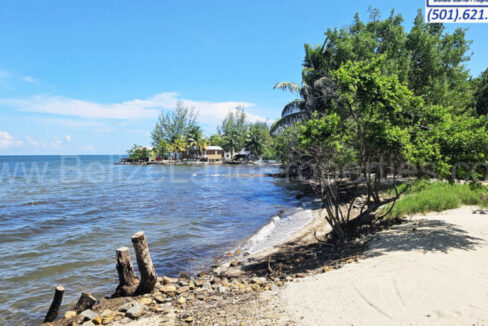 79-feet-beachfront-property-for-sale-in-Belize-copy-835x467