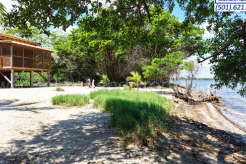Buy-beachfront-cabanas-in-Belize-copy-835x467