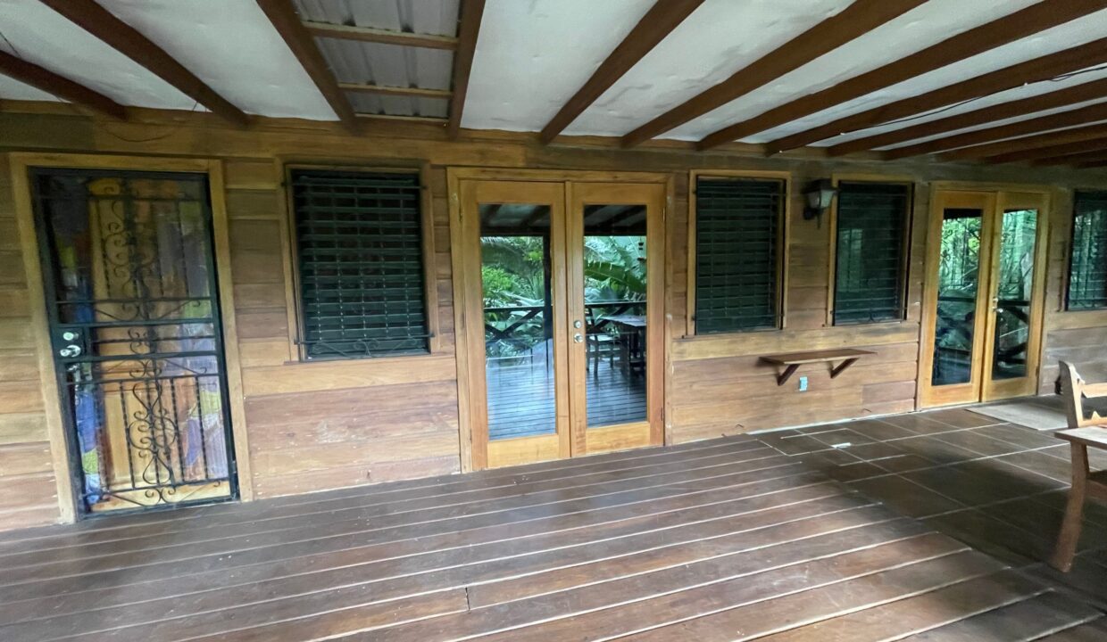 PR-H112-10-Front-deck-03-scaled