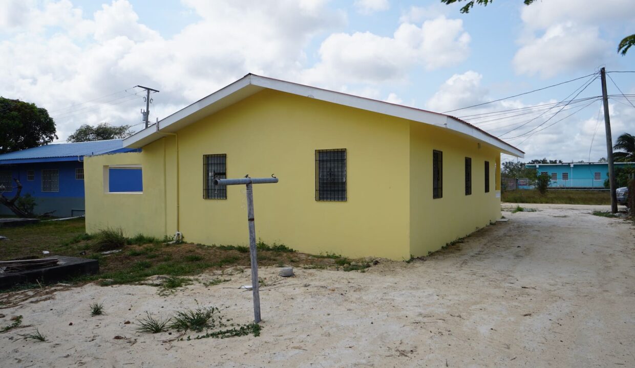 CHR05083