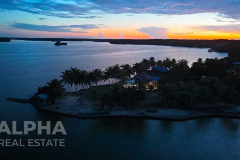 belize-caribbean-lagoonfront-luxury-haven-progresso (1)
