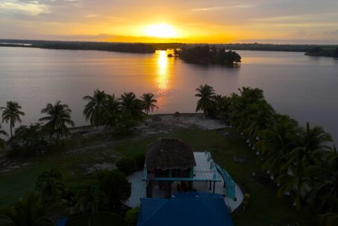 belize-caribbean-lagoonfront-mansion-progresso (1)