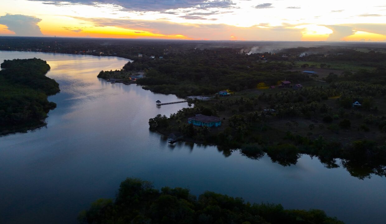 progresso-belize-lagoonfront-investment-property-min (1)