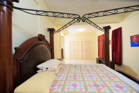 progresso-belize-private-lagoonfront-paradise-home-min (1)