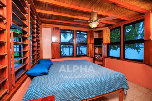 progresso-belize-secluded-luxury-lagoon-estatejpg (1)