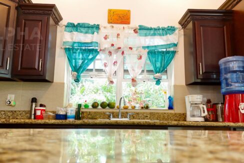 progresso-heights-belize-villa-for-european-retirees