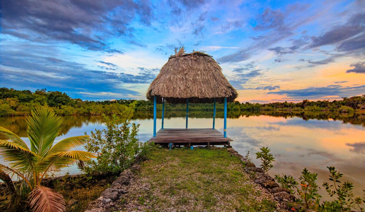 progresso-lagoonfront-acres-belize-luxury-house-min (2)
