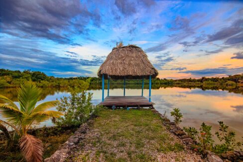 progresso-lagoonfront-acres-belize-luxury-house-min (2)