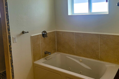 10-bathroom-details
