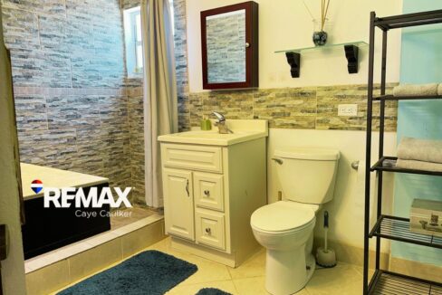 541-Bathroom
