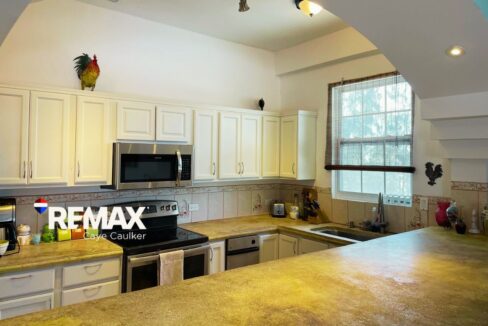 541-Kitchen