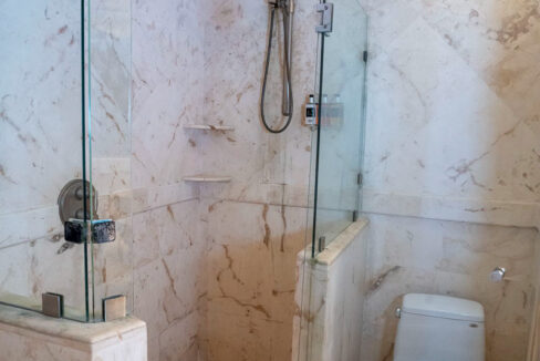 BCE-Villa-7-DSC01113-Master-Bath_web