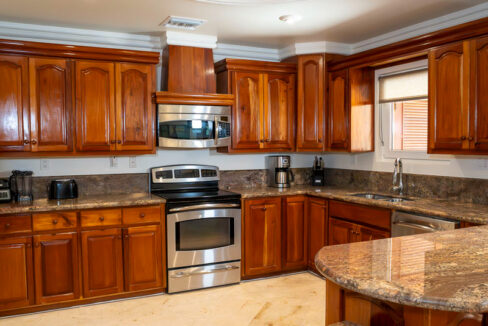 BCE-Villa-7-DSC01182-Kitchen_web