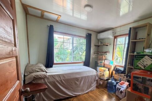 ROOM1