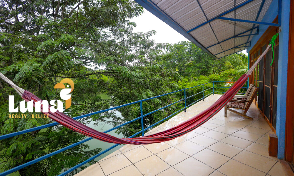 River-Bend-veranda-with-hammock
