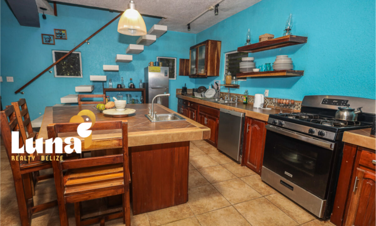 River-bend-kitchen