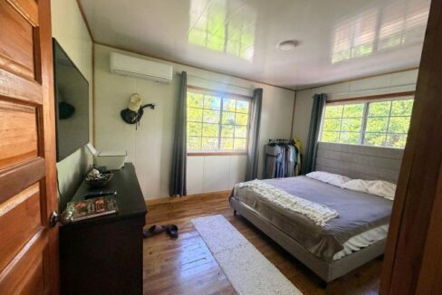 TIM-ROOM-2
