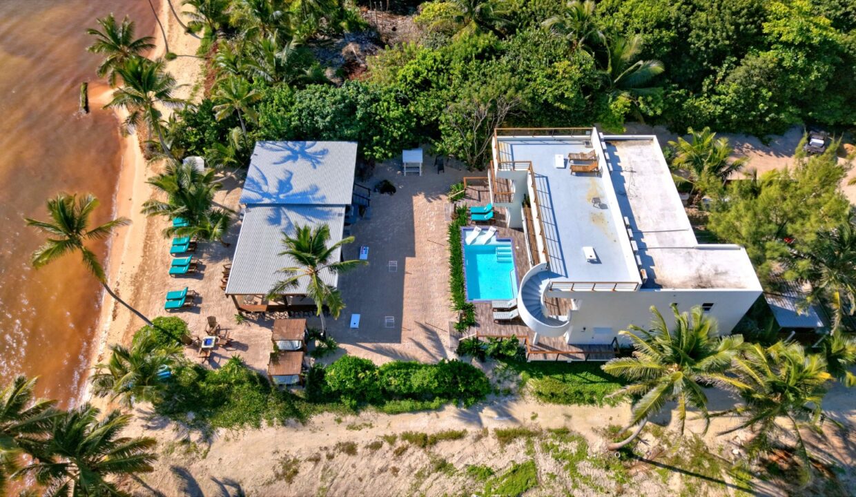 Mangata Villas – A Luxurious Adults-Only Beachfront Retreat with Moon Bar and Main House on Ambergris Caye, Belize