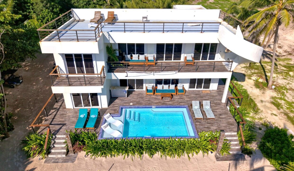 Mangata Villas – A Luxurious Adults-Only Beachfront Retreat with Moon Bar and Main House on Ambergris Caye, Belize