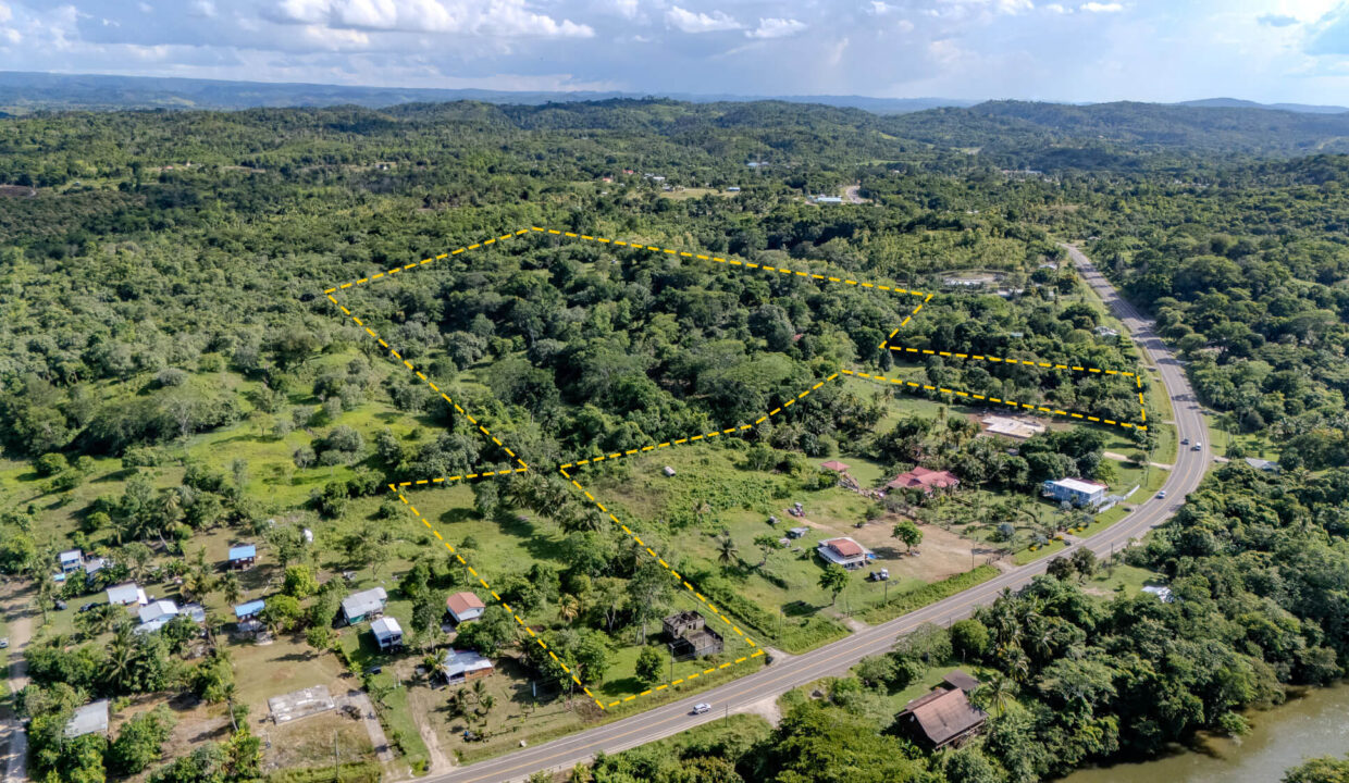 2120Acre20Mount20Hope20Retreat20Unitedville20Cayo20Belize2011