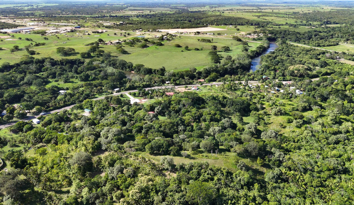 2120Acre20Mount20Hope20Retreat20Unitedville20Cayo20Belize2013