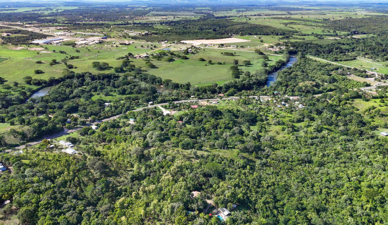 2120Acre20Mount20Hope20Retreat20Unitedville20Cayo20Belize2014