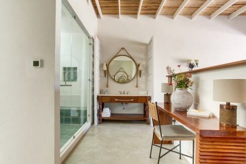 3389_luxuriousbathroominterioratitzanabelizeresortresidences
