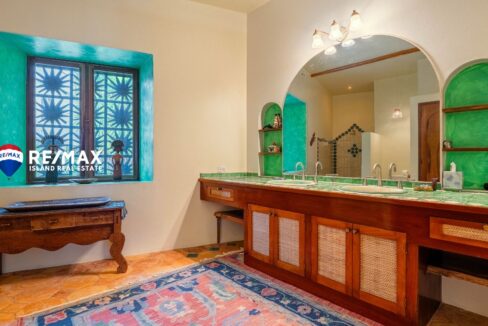 LA-PERLA-VILLA-EMERALD-RESIZED-WATERMARKED-16