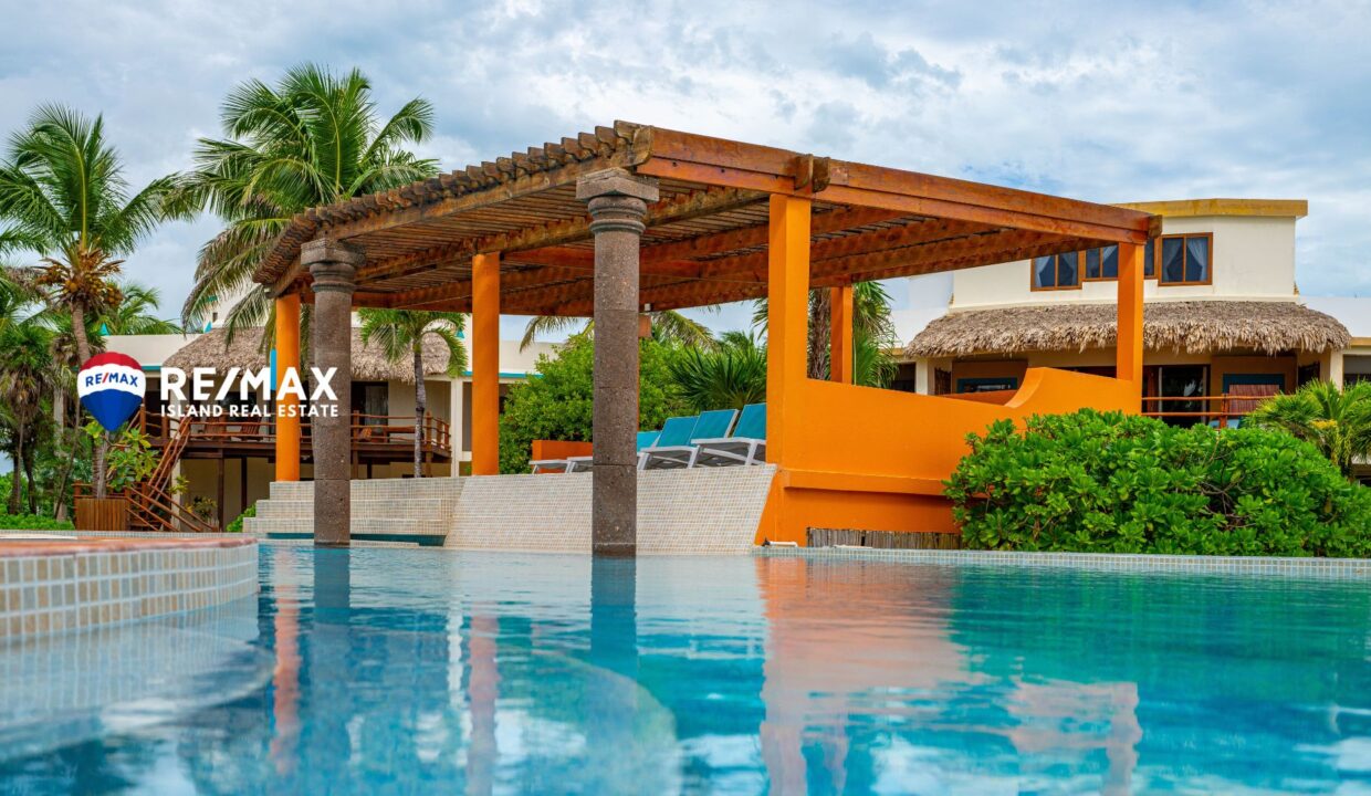 LA-PERLA-VILLA-EMERALD-RESIZED-WATERMARKED-21