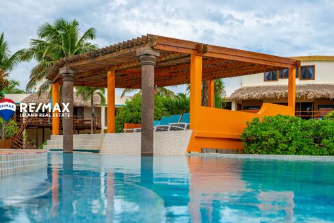 LA-PERLA-VILLA-EMERALD-RESIZED-WATERMARKED-21