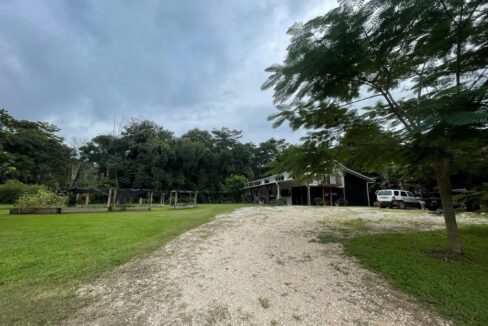 PR-F107-05-Main-house-yard