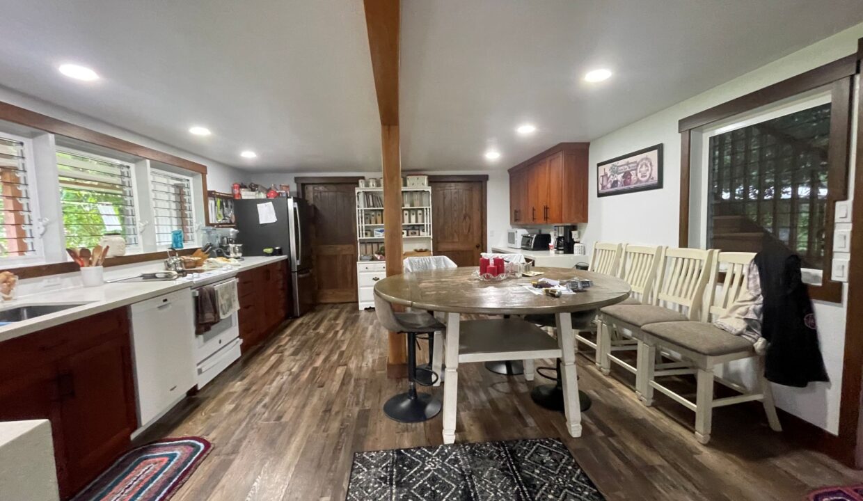 PR-F107-27-Kitchen-4