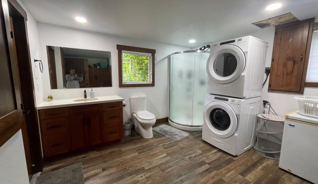 PR-F107-31-Bathroom-1