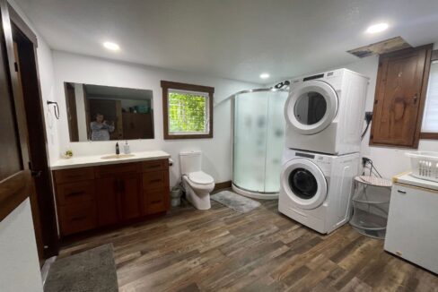 PR-F107-31-Bathroom-1
