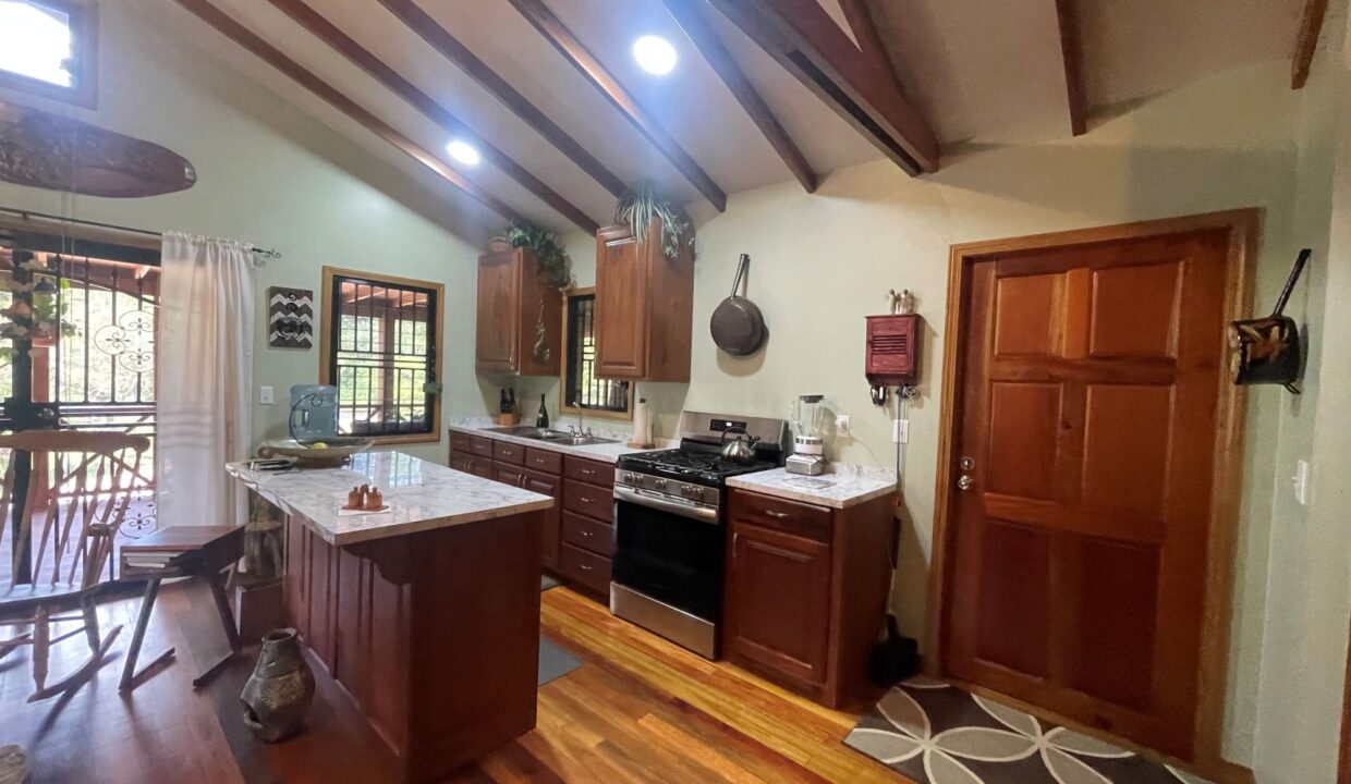 PR-F108-27-Kitchen