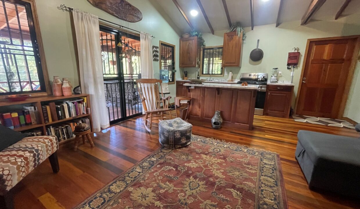 PR-F108-31-KitchenLiving