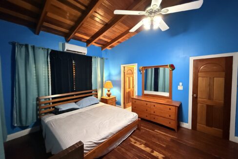 belize-canalfront-luxury-property-min (1) (1)
