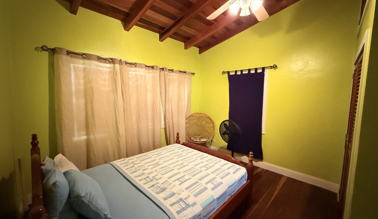 canalfront-villa-belize-island-min (1)