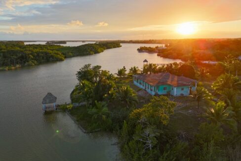 northern-belize-lagoonfront-estate-for-sale-caribbean-investment (1)