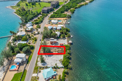 waterfront-lot-in-north-placencia-peninsula