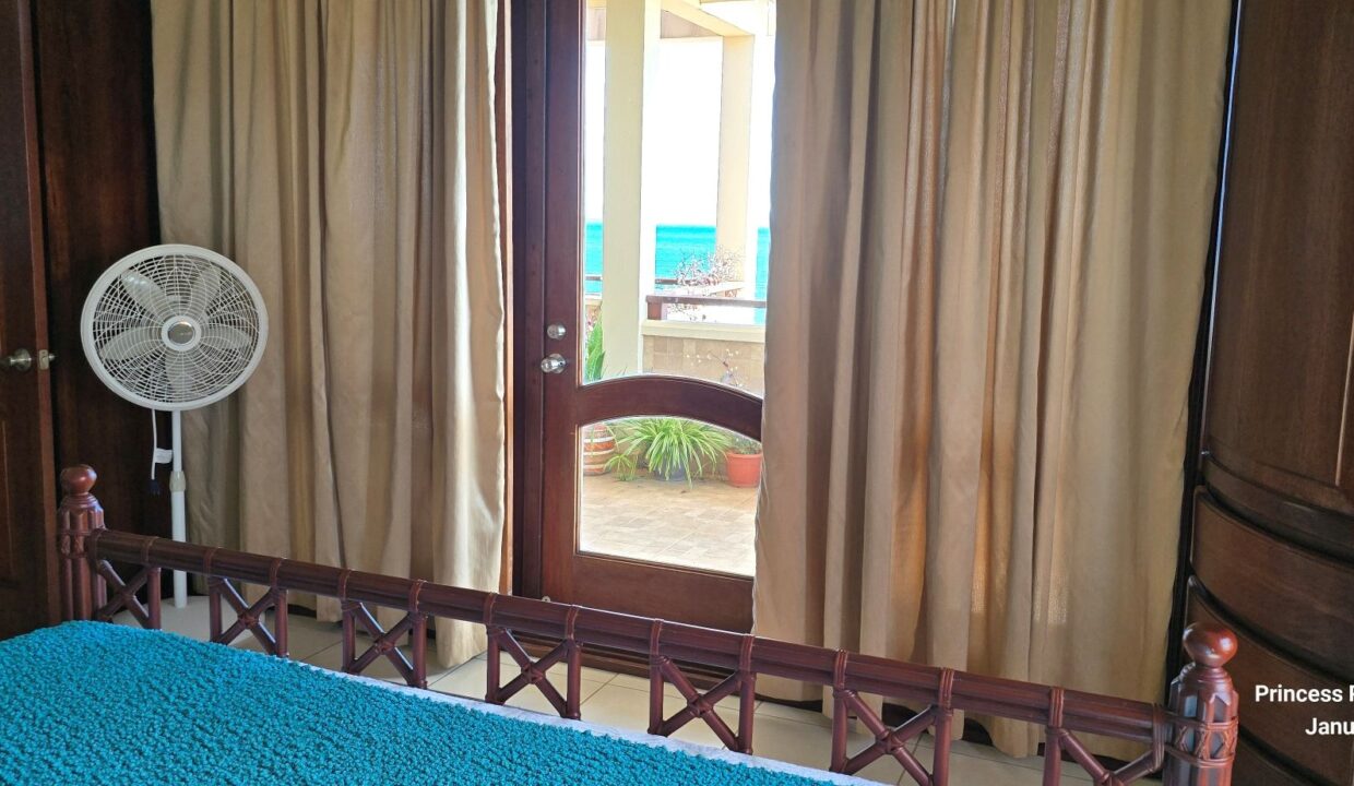 15-PR-C105-H3-1st-Bedroom-03