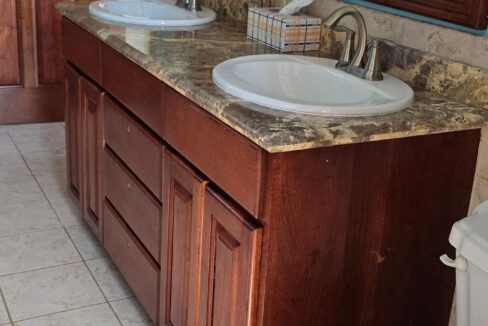 19-PR-C105-H3-1st-Bathroom-02-rotated