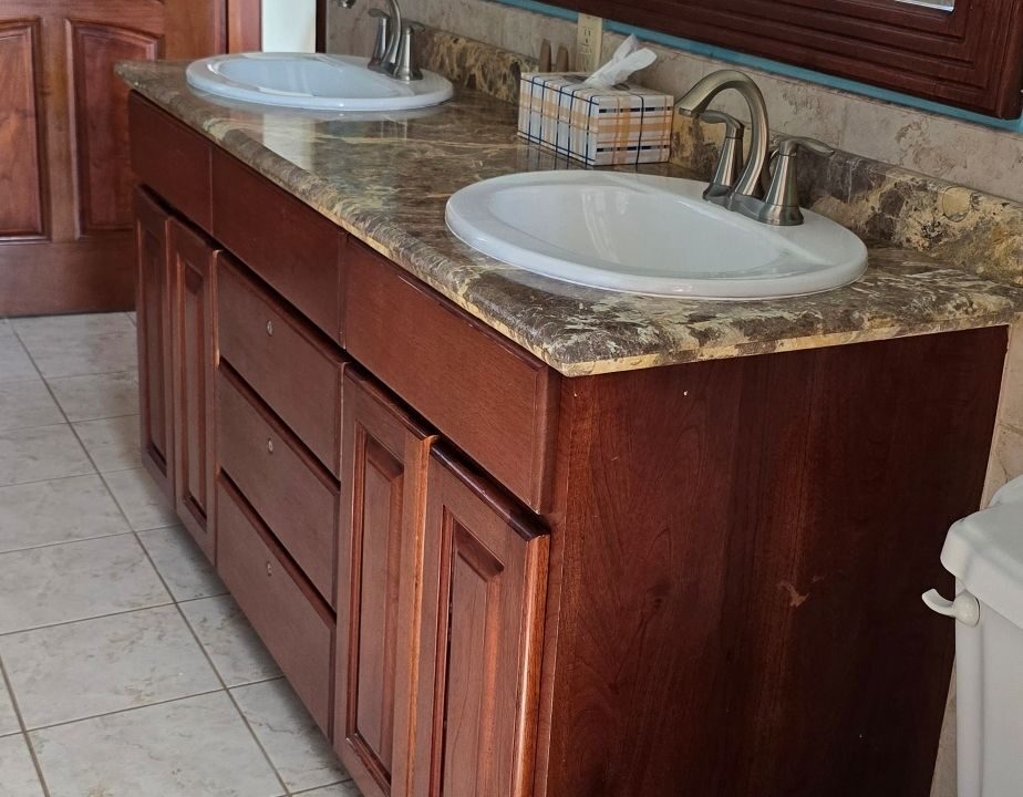 19-PR-C105-H3-1st-Bathroom-02-rotated